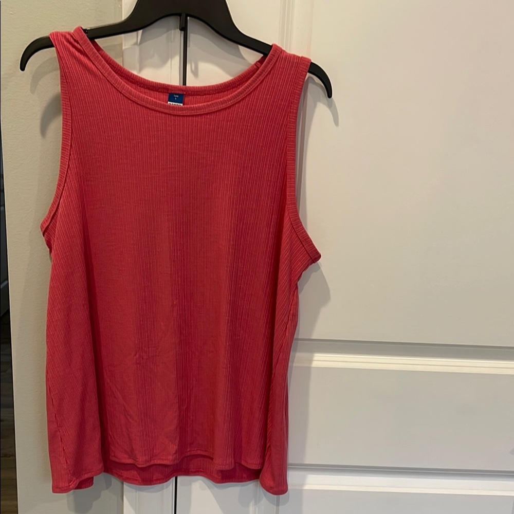 Old Navy Pink Scoop Neck Sleeveless Tank Top